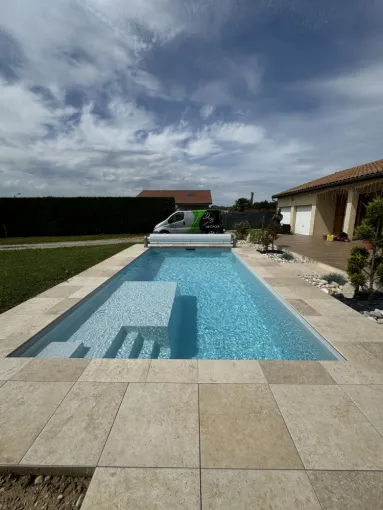 Pose piscine coque, Charnoz-sur-Ain, D&B Aménagement Paysager 