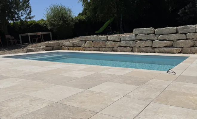 Pose d’une piscine coque, D&B Aménagement Paysager, Miribel