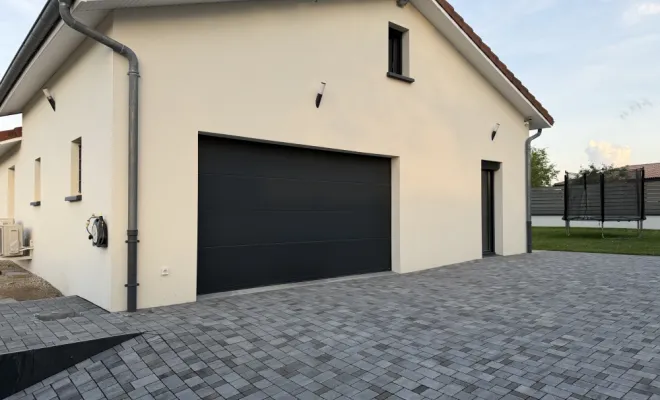 Cour en pavés, Chalamont, D&B Aménagement Paysager