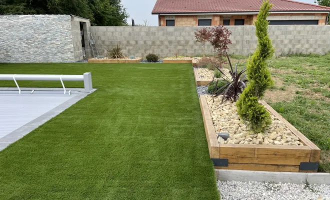 Gazon synthétique, Saint-Martin-du-Mont, D&B Aménagement Paysager 