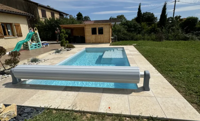Pose piscine coque, Charnoz-sur-Ain, D&B Aménagement Paysager 