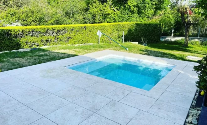 D&B Aménagement paysager, piscine - 10m2, à Lagnieu