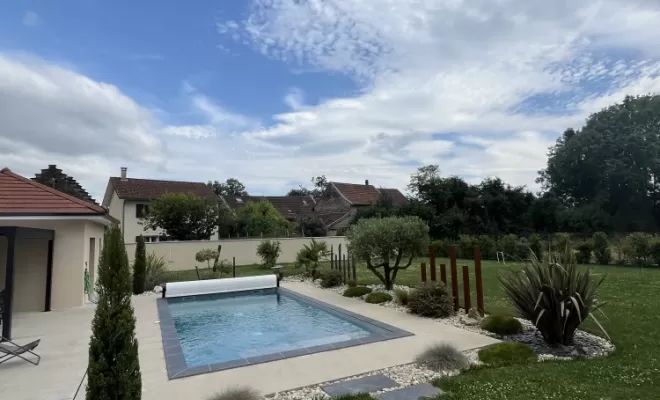 Création d’une piscine maçonné isotherme à Montalieu-Vercieu