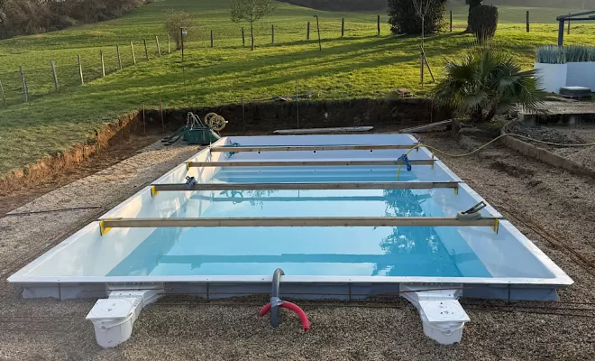 Les étapes d’une pose de piscine coque , Meximieux, D&B Aménagement Paysager